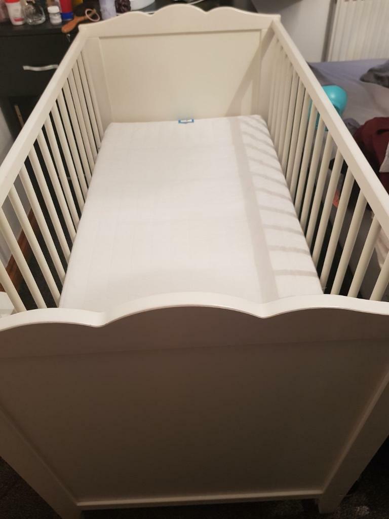 gumtree baby cot